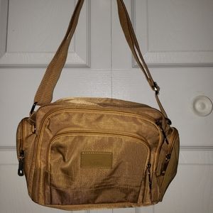 ELDA NYLON MULTIPOCKETS 3 ZIPPER POCKETS CROSSBODY BAG